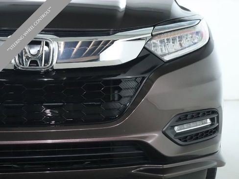 Used 2020 Honda HR-V Touring image 8