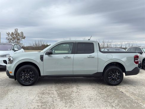 Used 2024 Ford Maverick Lariat w/ Black Appearance Package image 7