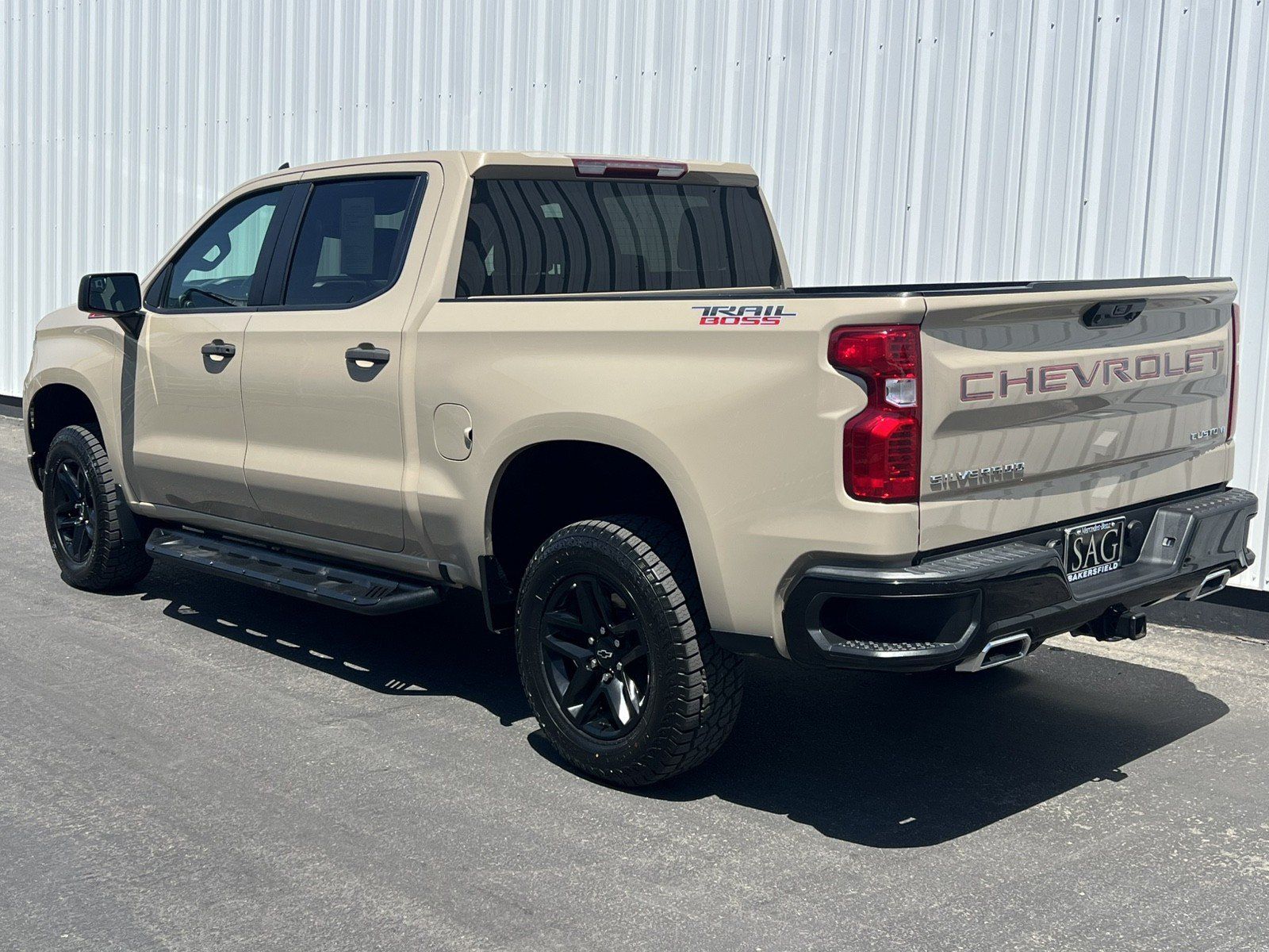 Used 2022 Chevrolet Silverado 1500 Custom Trail Boss AWD/4WD image 4