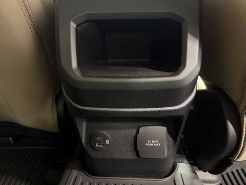 Used 2025 Ford Ranger XLT w/ FX4 Off-Road Package image 49