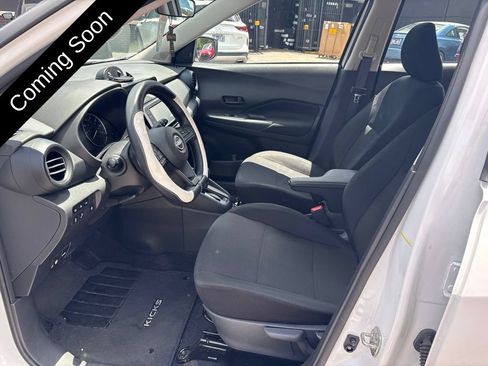 Used 2025 Nissan Kicks Play S FWD image 10
