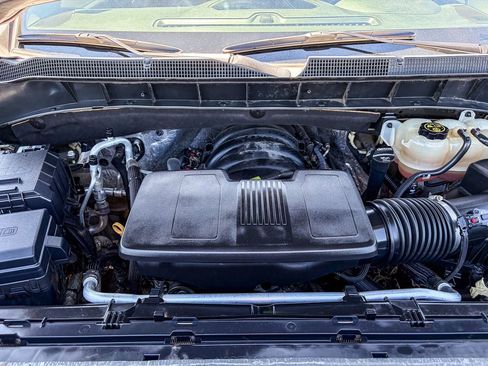 Used 2020 Chevrolet Silverado 1500 LT AWD/4WD image 55