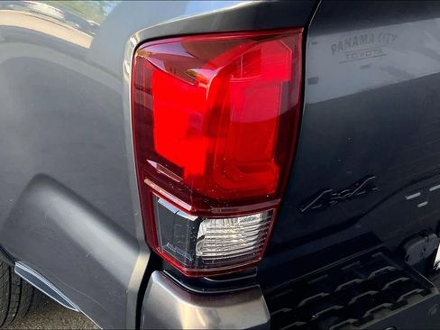 Used 2023 Toyota Tacoma SR5 AWD/4WD image 28