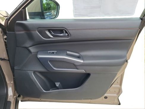 Used 2024 Nissan Pathfinder Rock Creek image 22