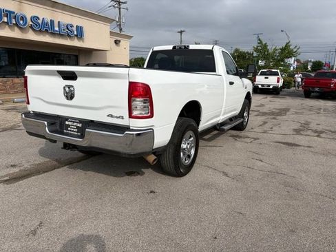 Used 2024 RAM 3500 Tradesman w/ Chrome Appearance Group AWD/4WD image 9