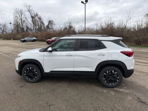 Used 2022 Chevrolet TrailBlazer LT w/ Convenience Package image 6