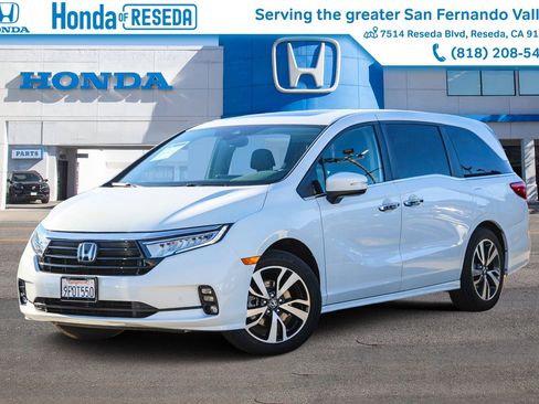 Certified 2023 Honda Odyssey Touring image 1