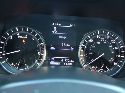 Used 2019 INFINITI Q50 Luxe w/ Essential Package (3.0T Luxe) image 11