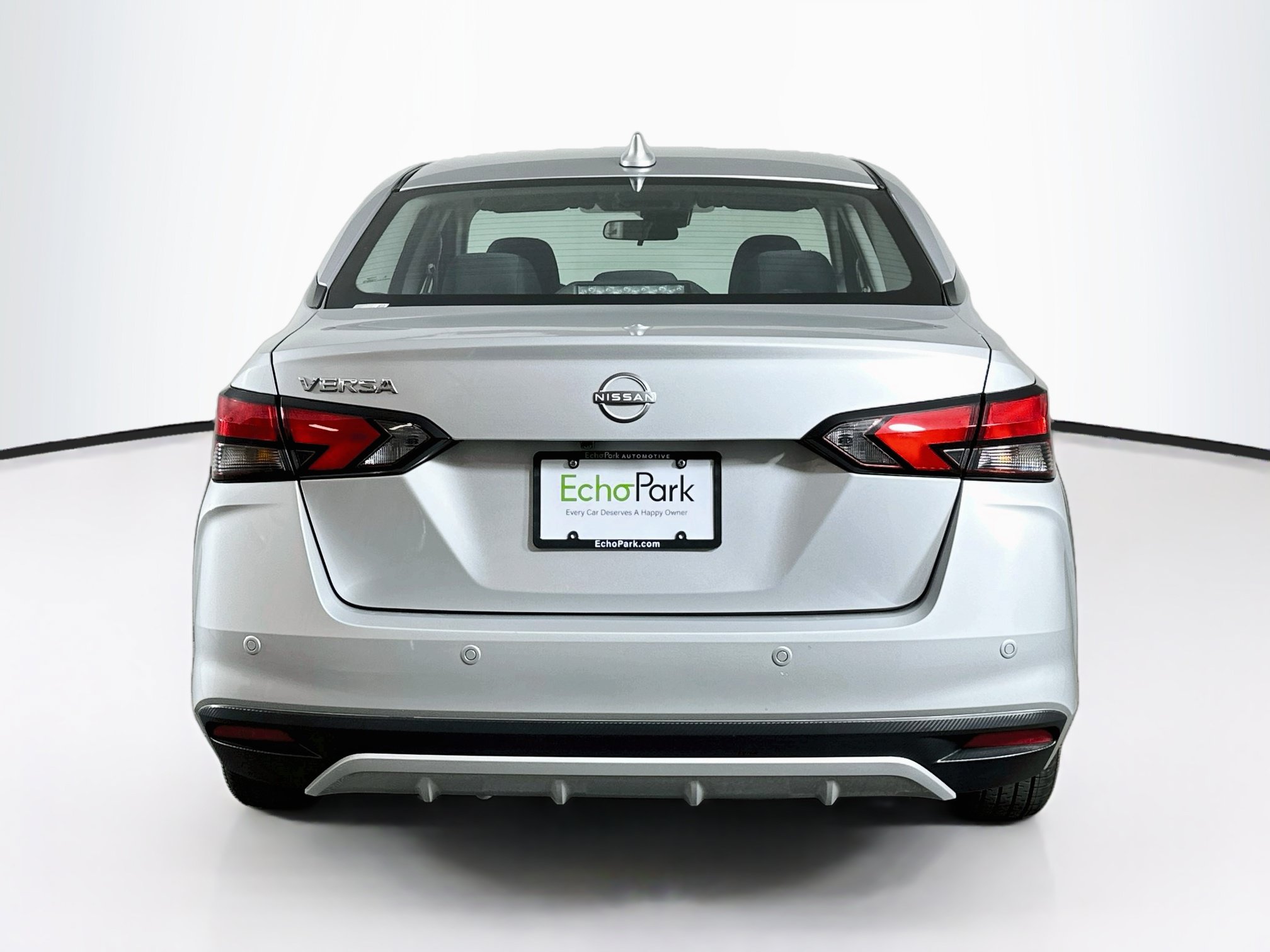 Used 2025 Nissan Versa SV FWD image 7