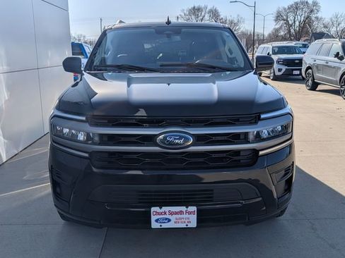 Used 2024 Ford Expedition XLT image 6