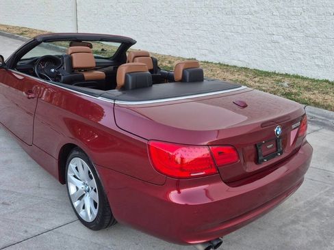 Used 2013 BMW 328i Convertible image 36
