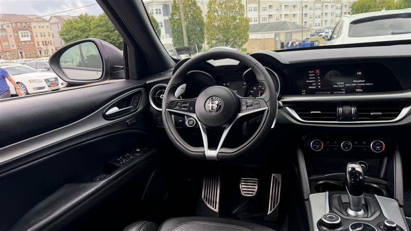 Used 2018 Alfa Romeo Stelvio Ti Sport AWD/4WD image 27