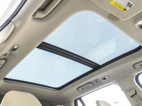 Used 2020 Volvo XC90 T5 Momentum image 14