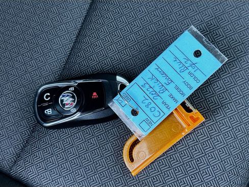 Used 2023 Buick Encore GX Select FWD image 36