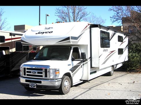 Used 2019 Ford E-450 and Econoline 450 Super Duty w/ Motorhome Prep Package image 1
