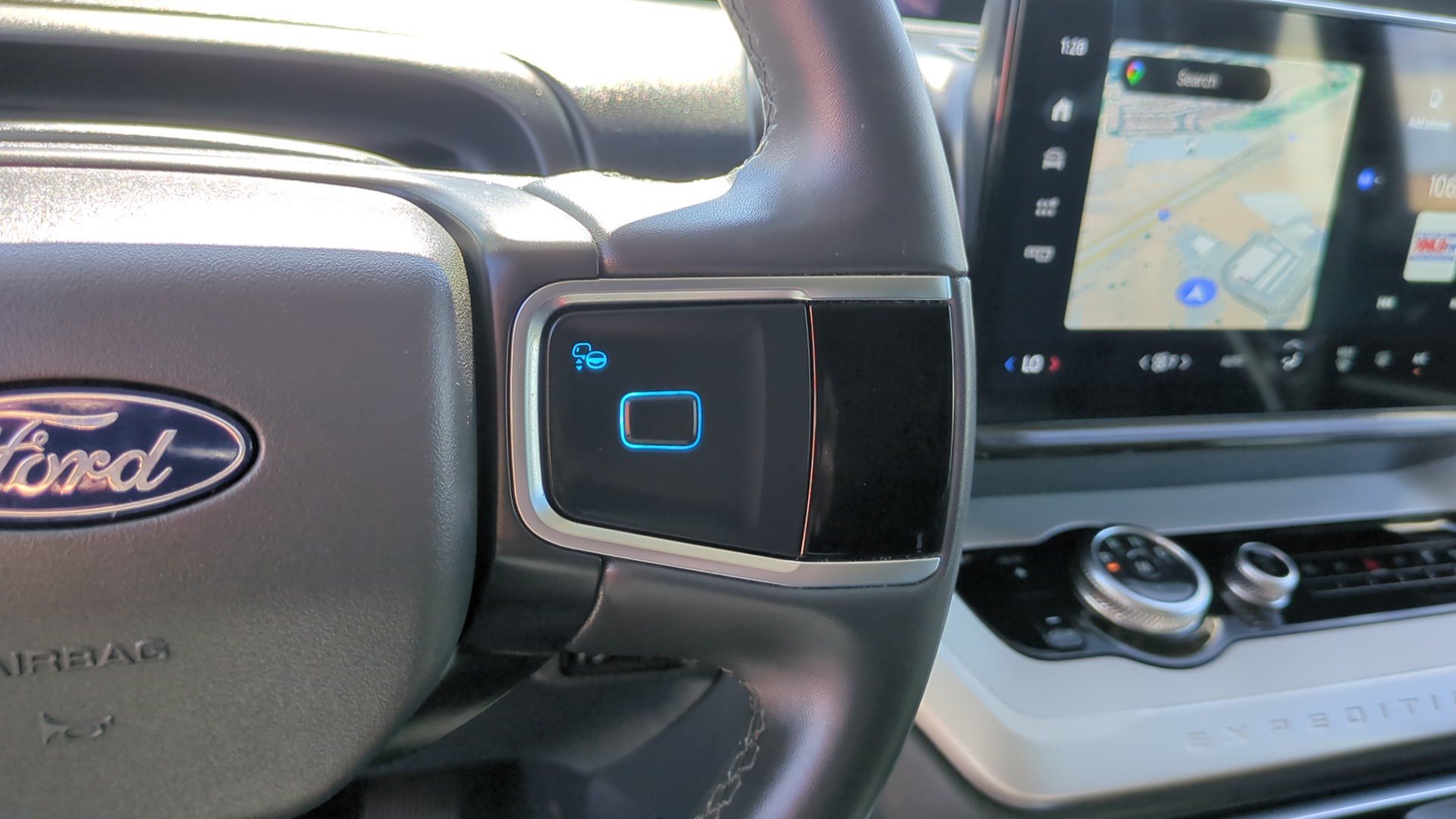 Used 2025 Ford Expedition Active RWD image 20