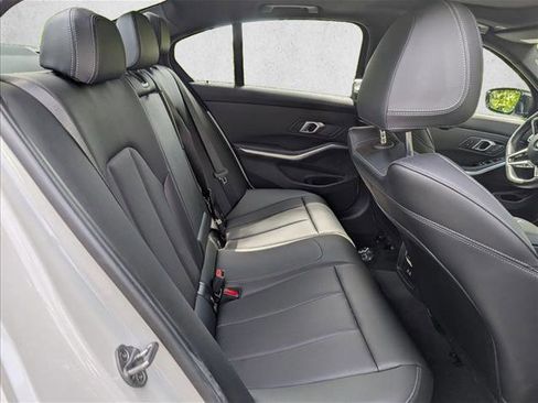 Used 2025 BMW 330i xDrive Sedan AWD/4WD image 19