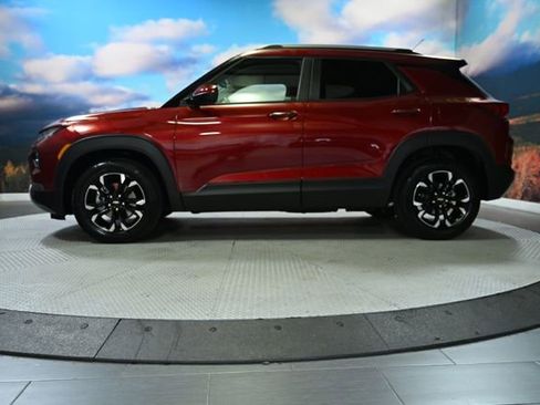 Used 2022 Chevrolet TrailBlazer LT w/ Convenience Package image 5