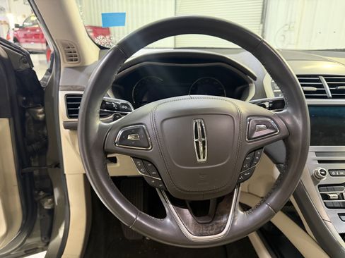Used 2017 Lincoln MKZ Select w/ Select Plus Package FWD image 14