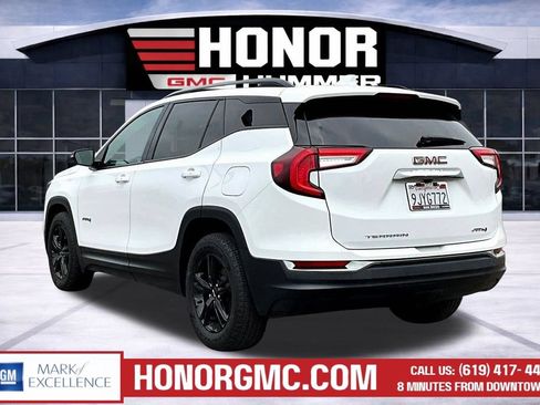 Used 2023 GMC Terrain AT4 AWD/4WD image 4