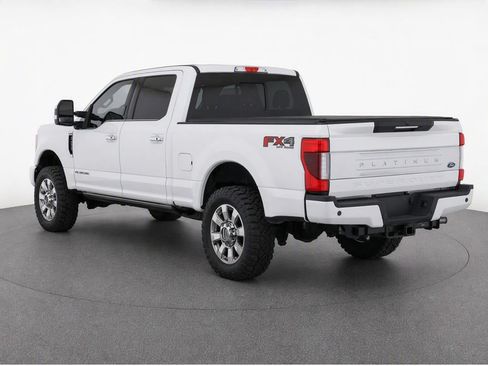 Certified 2017 Ford F350 Platinum w/ Platinum Ultimate Package AWD/4WD image 4