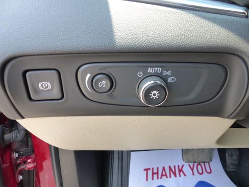 Used 2021 Buick Enclave Essence w/ Sound and Sites Package image 24