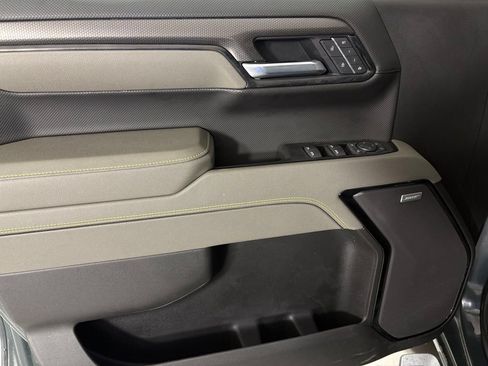Certified 2025 Chevrolet Silverado 1500 ZR2 w/ Technology Package AWD/4WD image 17