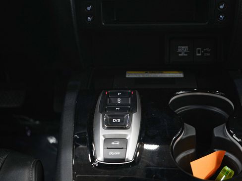 Used 2023 Honda Passport Elite image 18
