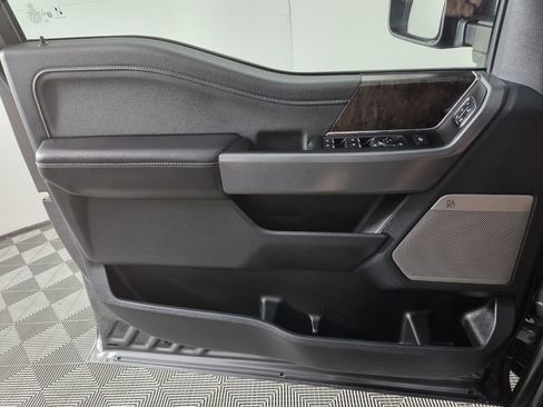 Used 2024 Ford F250 Lariat image 23