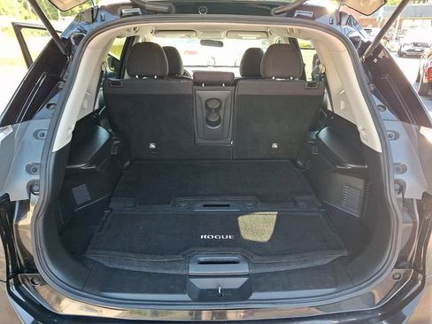 Used 2016 Nissan Rogue SV AWD/4WD image 28