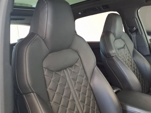 Used 2023 Audi SQ7 Prestige w/ Prestige Package AWD/4WD image 25