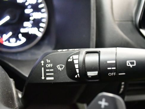 Used 2023 Nissan Rogue SV image 19