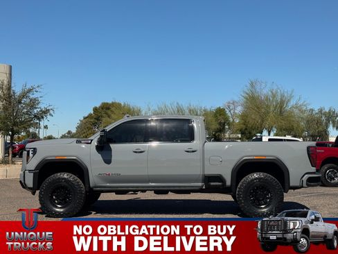 Used 2024 GMC Sierra 2500 AT4 w/ AT4 Premium Plus Package image 9