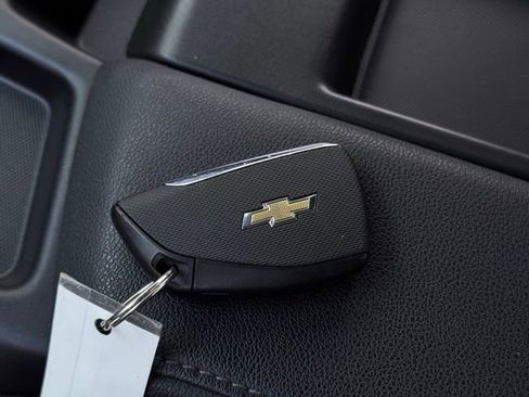 Used 2024 Chevrolet Silverado 1500 Custom image 17