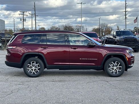 New 2025 Jeep Grand Cherokee L Limited image 2