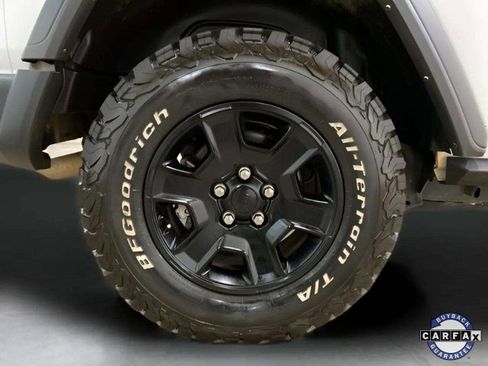 Used 2024 Jeep Wrangler Sport image 24