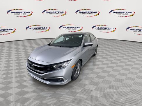 Used 2019 Honda Civic EX image 4