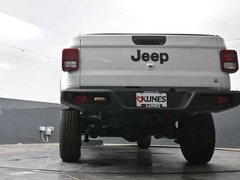 New 2026 Jeep Gladiator Sport AWD/4WD image 41