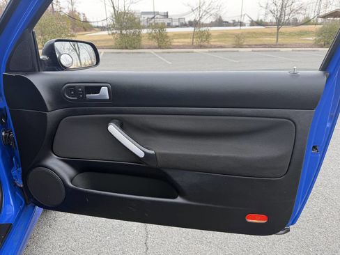 Used 2003 Volkswagen Golf 20th Anniversary image 28