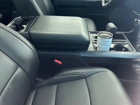 Used 2025 Ford F150 Lariat AWD/4WD image 13