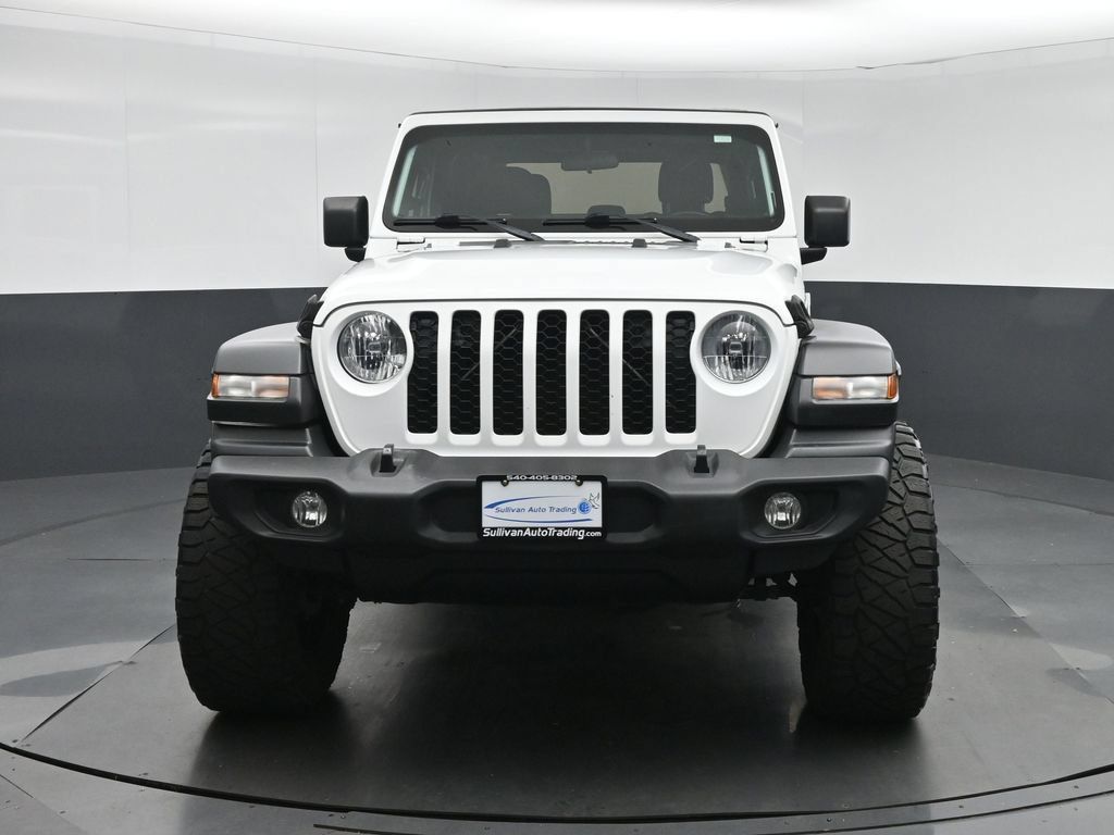 Used 2020 Jeep Gladiator Sport w/ Quick Order Package 24S AWD/4WD image 2
