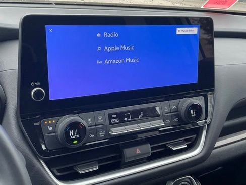 Used 2025 Toyota Grand Highlander FWD image 18