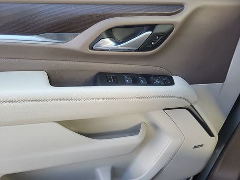 Used 2023 GMC Yukon XL Denali w/ Denali Reserve Package image 20