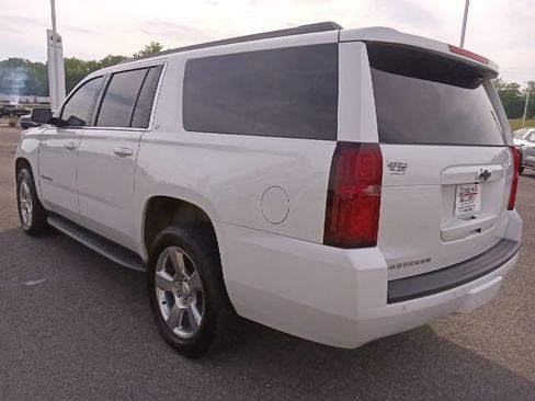 Used 2018 Chevrolet Suburban LT AWD/4WD image 5