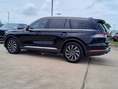 Used 2025 Lincoln Aviator 2WD image 5