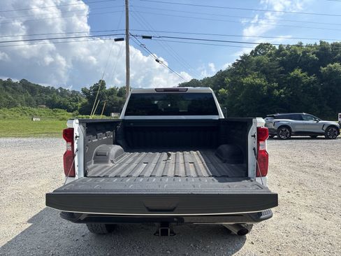 Used 2025 Chevrolet Silverado 2500 Custom w/ Z71 Off-Road Package AWD/4WD image 25