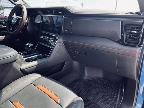 Used 2023 GMC Sierra 1500 AT4 w/ AT4 Premium Package image 30