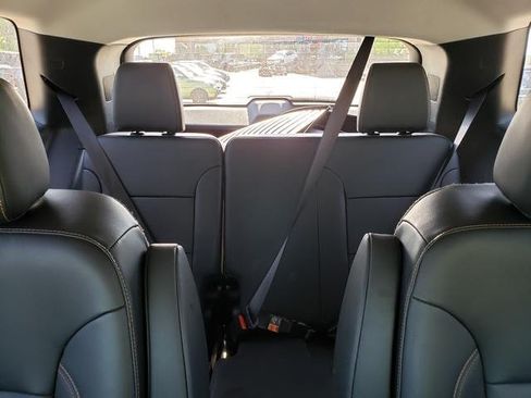 Used 2020 Chevrolet Traverse LT AWD/4WD image 18