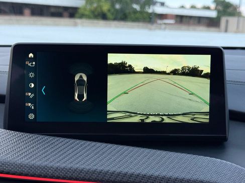 Used 2019 BMW i8 Coupe AWD/4WD image 28