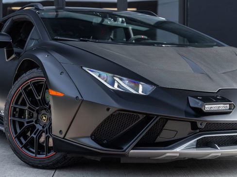 Used 2023 Lamborghini Huracan Sterrato AWD/4WD image 24